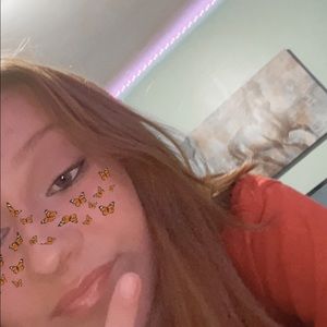 Meet your Posher, Katelyn